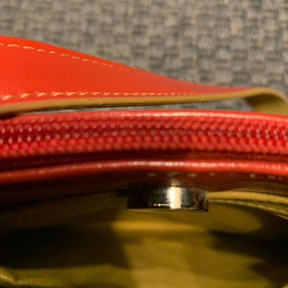 Vintage Mondani Vegan leather Shoulder Bag - Picture 12 of 16